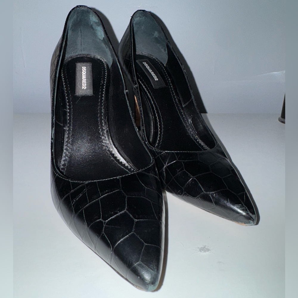 DSQUARED2 Black Croc-Embossed Heels